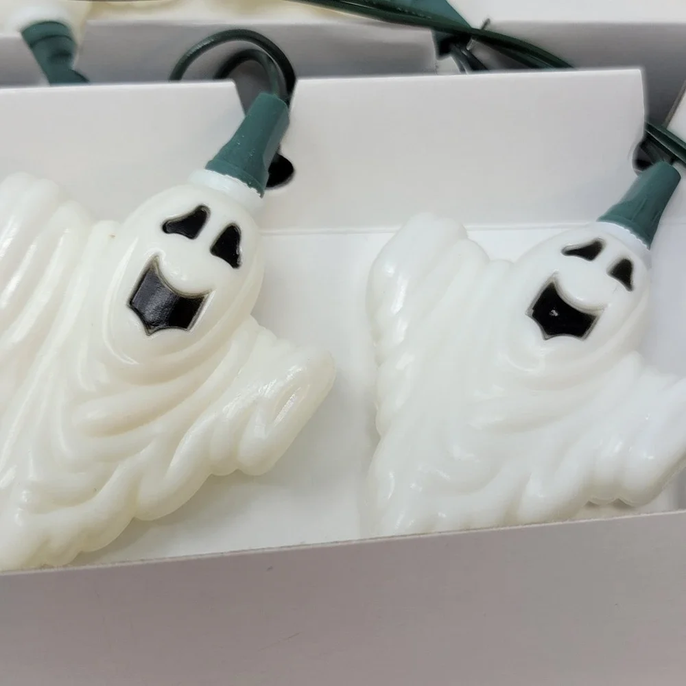 Vintage Walmart String Of 10 Plastic Halloween Ghost Lights - Tested